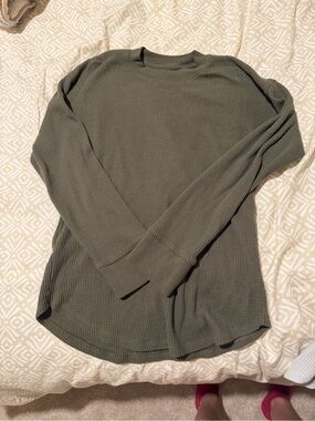 Dark green Abercrombie waffle knit shirt